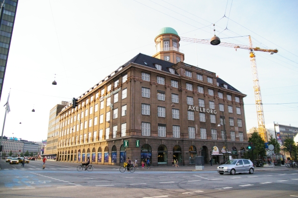 title: Stay in DENMARK 1 | Page No,8 | No.23 | sync-furniture | 株式会社 SYNC | 福岡県 家具工房 | オーダーメイドキッチン