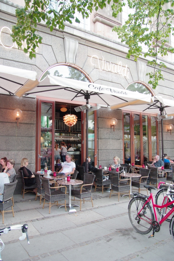 title: Stay in DENMARK 1 | Page No,8 | No.25 | sync-furniture | 株式会社 SYNC | 福岡県 家具工房 | オーダーメイドキッチン