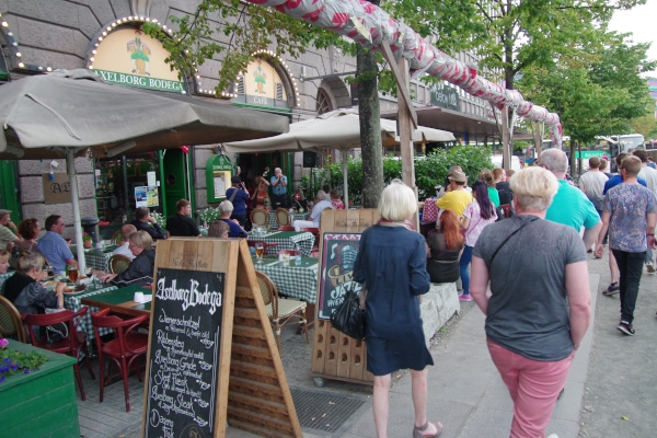 title: Stay in DENMARK 1 | Page No,8 | No.26 | sync-furniture | 株式会社 SYNC | 福岡県 家具工房 | オーダーメイドキッチン