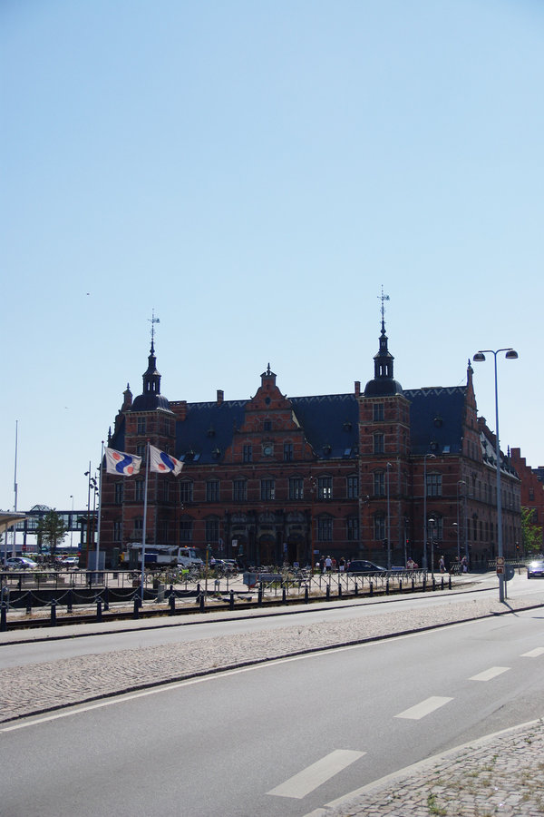 title: Stay in DENMARK 3 | Page No,10 | No.19 | sync-furniture | 株式会社 SYNC | 福岡県 家具工房 | オーダーメイドキッチン