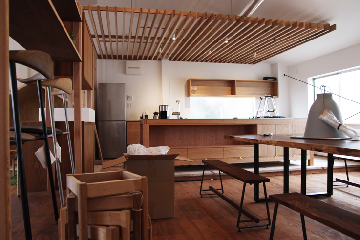 title: 04.18 sat | Page No,23 | No.4 | sync-furniture | 株式会社 SYNC | 福岡県 家具工房 | オーダーメイドキッチン