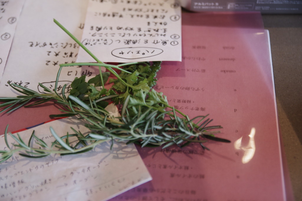 title: 05.15 sat | Page No,25 | No.4 | sync-furniture | 株式会社 SYNC | 福岡県 家具工房 | オーダーメイドキッチン