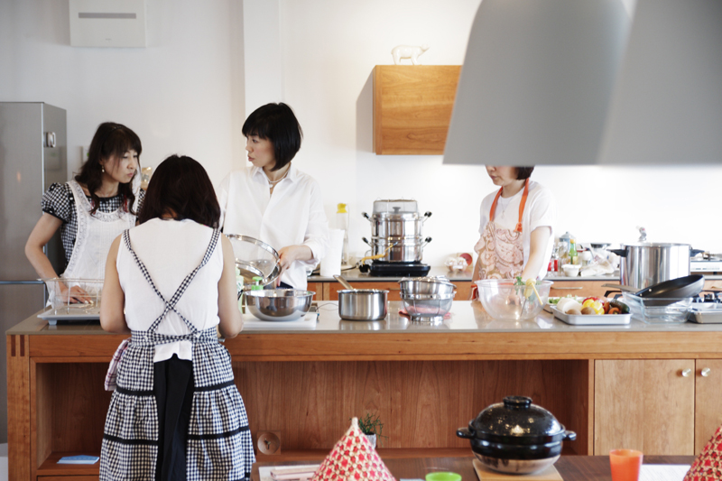 title: マサミール研究所 “料理教室”｜2015.7.29 | Page No,44 | No.2 | sync-furniture | 株式会社 SYNC | 福岡県 家具工房 | オーダーメイドキッチン