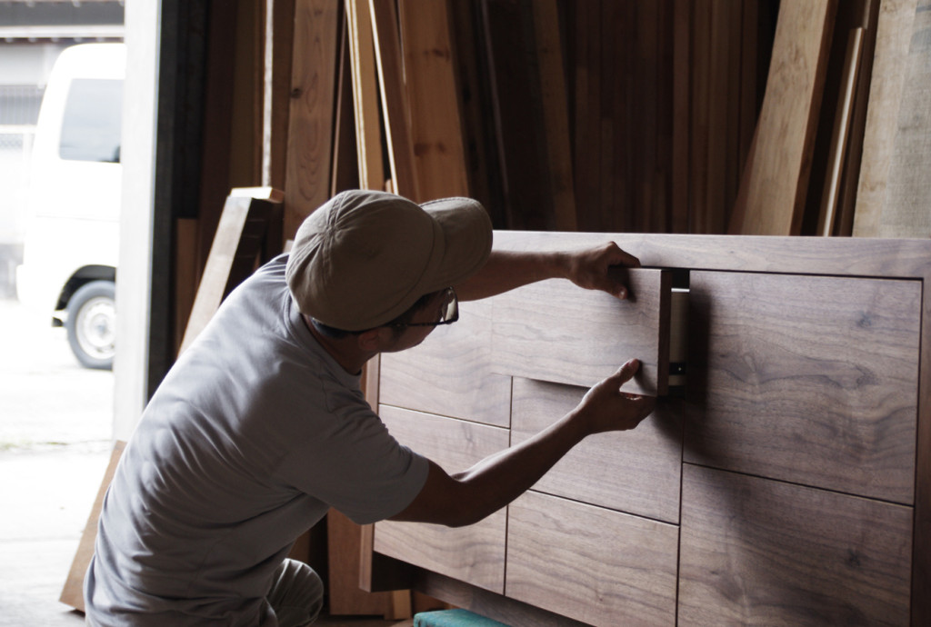 title: 08.25 tue | Page No,51 | No.1 | sync-furniture | 株式会社 SYNC | 福岡県 家具工房 | オーダーメイドキッチン