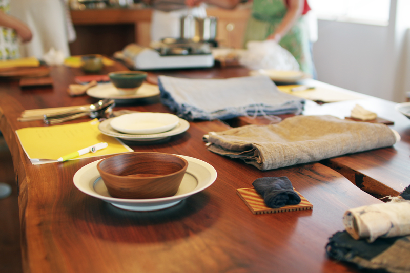 title: food+ “料理教室”|2015.8.19 | Page No,50 | No.12 | sync-furniture | 株式会社 SYNC | 福岡県 家具工房 | オーダーメイドキッチン