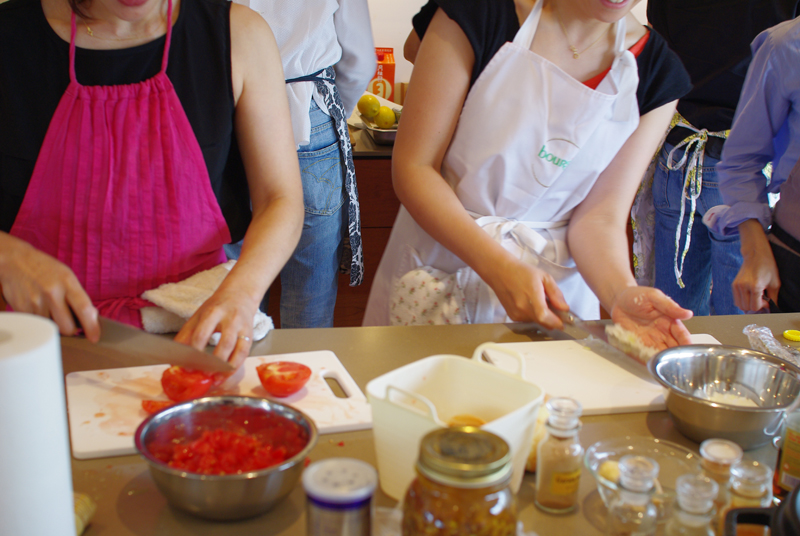 title: food+ “料理教室”|2015.8.19 | Page No,50 | No.5 | sync-furniture | 株式会社 SYNC | 福岡県 家具工房 | オーダーメイドキッチン