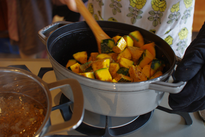 title: food+ “料理教室”|2015.8.19 | Page No,50 | No.8 | sync-furniture | 株式会社 SYNC | 福岡県 家具工房 | オーダーメイドキッチン