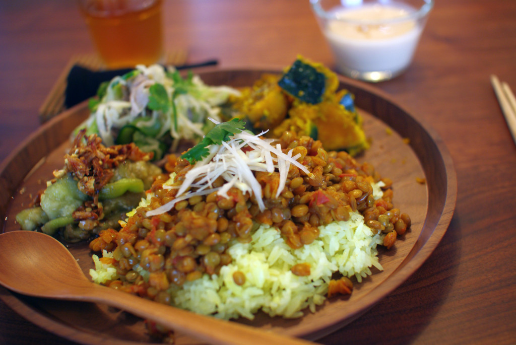 title: food+ “料理教室”|2015.8.19 | Page No,50 | No.14 | sync-furniture | 株式会社 SYNC | 福岡県 家具工房 | オーダーメイドキッチン