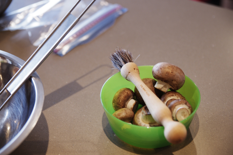 title: food+ “料理教室”|2015.9.30 | Page No,58 | No.6 | sync-furniture | 株式会社 SYNC | 福岡県 家具工房 | オーダーメイドキッチン