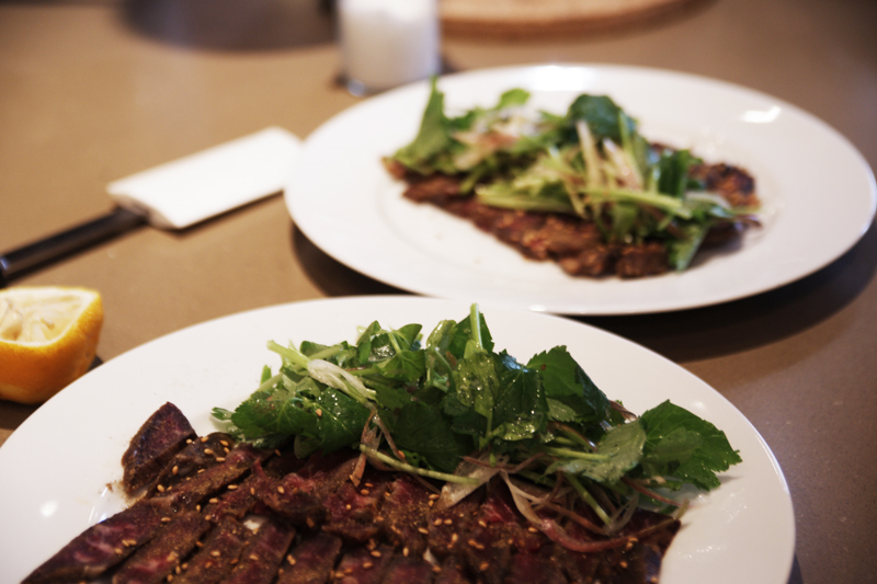 title: food+ “料理教室”｜2015.12 | Page No,80 | No.6 | sync-furniture | 株式会社 SYNC | 福岡県 家具工房 | オーダーメイドキッチン