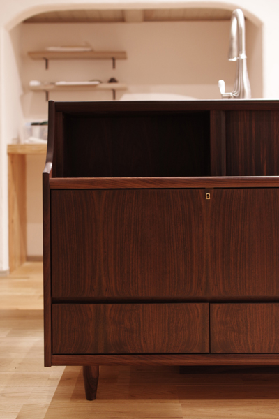 title: 02.26 fri | Page No,93 | No.1 | sync-furniture | 株式会社 SYNC | 福岡県 家具工房 | オーダーメイドキッチン