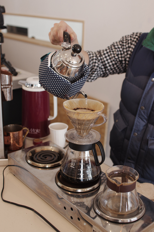 title: noah × LIBERTA COFFEE｜2016.02.11 | Page No,83 | No.3 | sync-furniture | 株式会社 SYNC | 福岡県 家具工房 | オーダーメイドキッチン