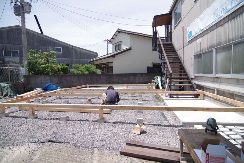 title: 05.13 fri | Page No,105 | No.2 | sync-furniture | 株式会社 SYNC | 福岡県 家具工房 | オーダーメイドキッチン