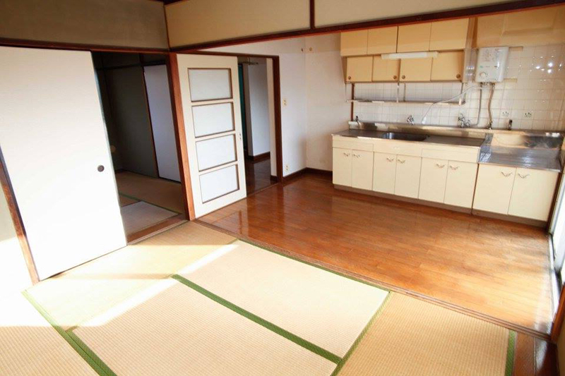 title: RENOVATION 04｜マンション | Page No,117 | No.3 | sync-furniture | 株式会社 SYNC | 福岡県 家具工房 | オーダーメイドキッチン