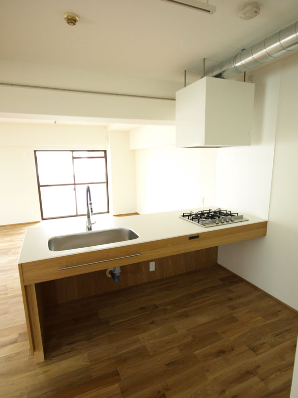 title: RENOVATION 03｜マンション | Page No,116 | No.17 | sync-furniture | 株式会社 SYNC | 福岡県 家具工房 | オーダーメイドキッチン