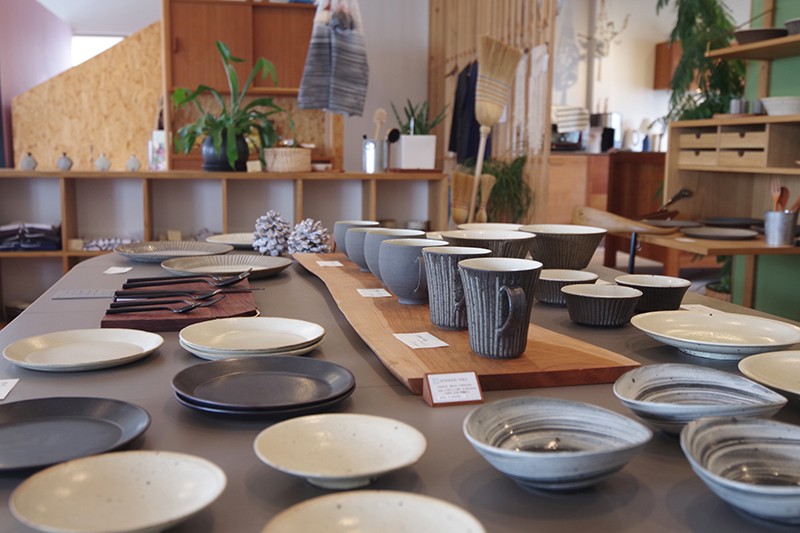 title: 吉永サダム 作陶展｜2017.7.22–7.29 | Page No,145 | No.2 | sync-furniture | 株式会社 SYNC | 福岡県 家具工房 | オーダーメイドキッチン