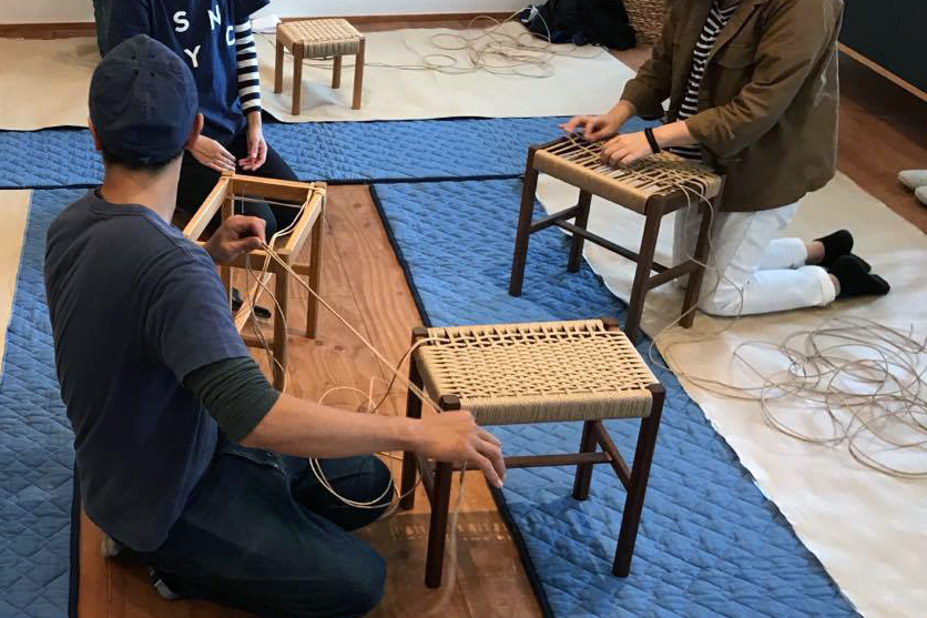 title: 水辺のくに博覧会 “スツール座編みWS”｜2017.10.21 | Page No,151 | No.1 | sync-furniture | 株式会社 SYNC | 福岡県 家具工房 | オーダーメイドキッチン
