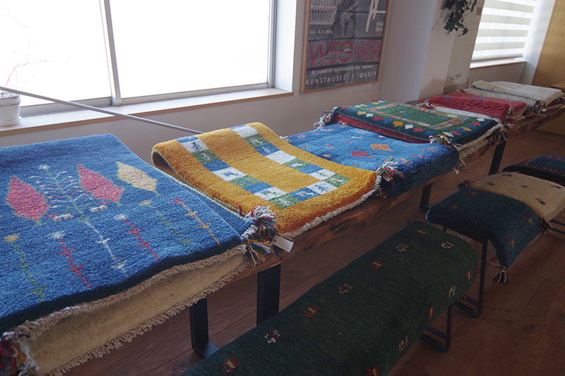 title: GABBEH EXHIBITION｜2017.10.24-28 | Page No,154 | No.1 | sync-furniture | 株式会社 SYNC | 福岡県 家具工房 | オーダーメイドキッチン