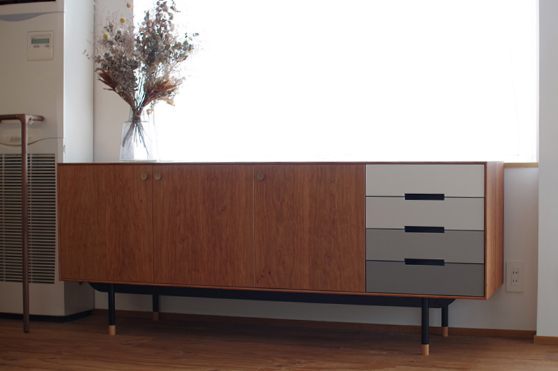 title: 04.05 thu | Page No,179 | No.1 | sync-furniture | 株式会社 SYNC | 福岡県 家具工房 | オーダーメイドキッチン