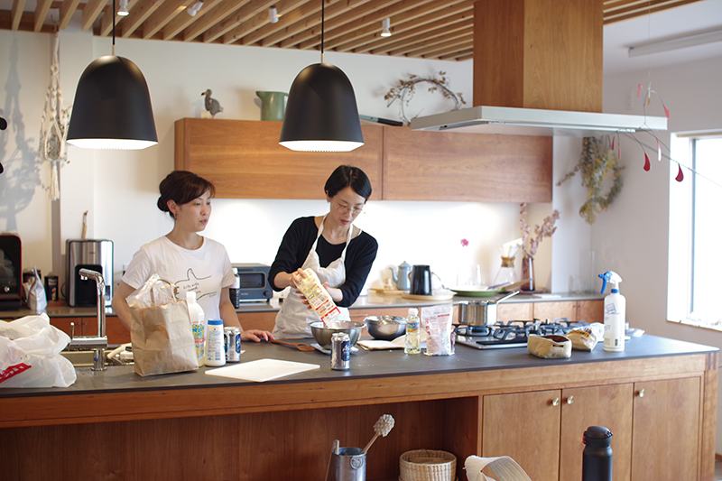 title: 05.14 mon | Page No,185 | No.1 | sync-furniture | 株式会社 SYNC | 福岡県 家具工房 | オーダーメイドキッチン