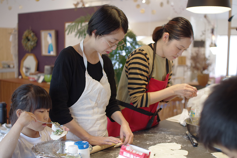 title: 05.14 mon | Page No,185 | No.4 | sync-furniture | 株式会社 SYNC | 福岡県 家具工房 | オーダーメイドキッチン