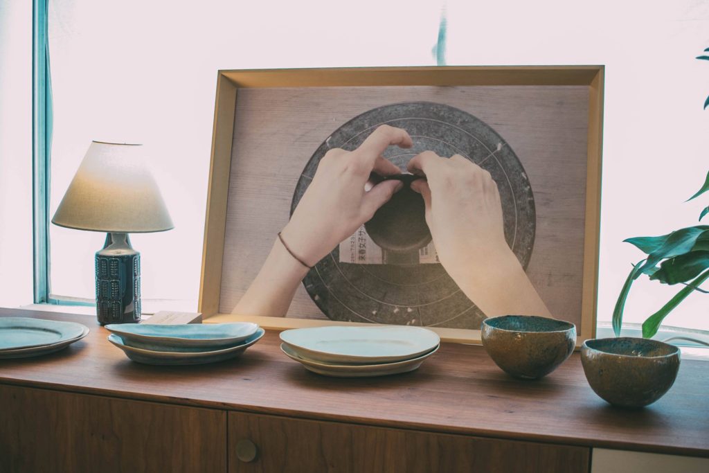 title: 藤本羊子 陶展｜2018.6.30–7.7 | Page No,201 | No.8 | sync-furniture | 株式会社 SYNC | 福岡県 家具工房 | オーダーメイドキッチン