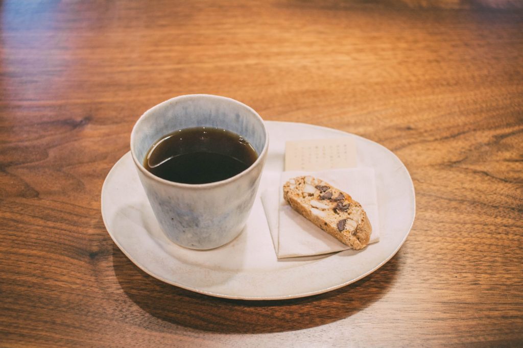 title: 藤本羊子 陶展｜2018.6.30–7.7 | Page No,201 | No.11 | sync-furniture | 株式会社 SYNC | 福岡県 家具工房 | オーダーメイドキッチン