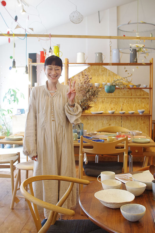 title: 藤本羊子 陶展｜2018.6.30–7.7 | Page No,201 | No.12 | sync-furniture | 株式会社 SYNC | 福岡県 家具工房 | オーダーメイドキッチン