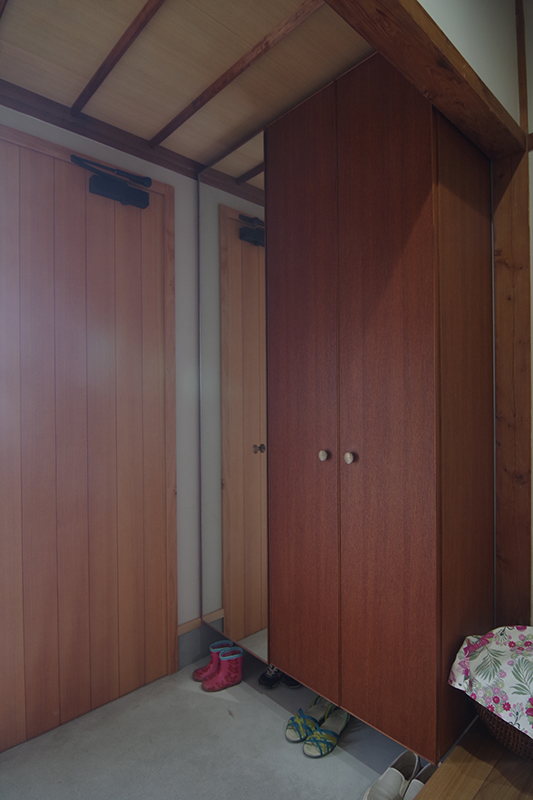 title: RENOVATION 06｜戸建て | Page No,204 | No.27 | sync-furniture | 株式会社 SYNC | 福岡県 家具工房 | オーダーメイドキッチン