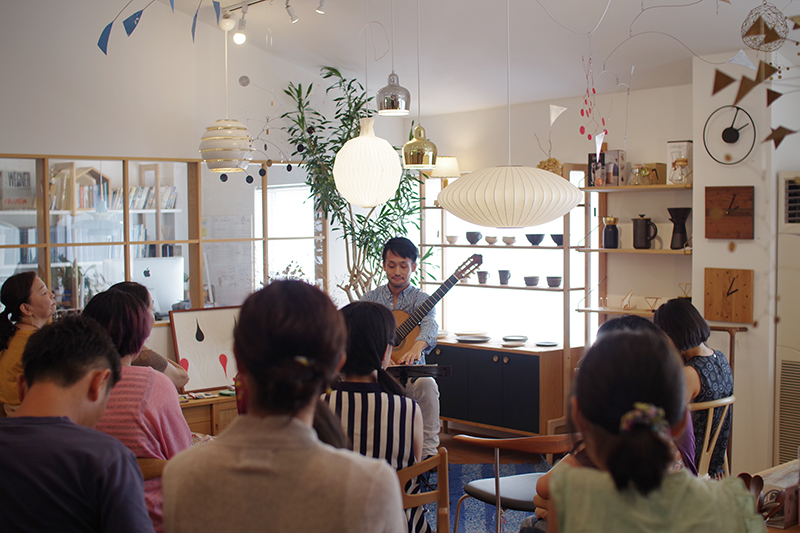 title: Kazuo Mizutani “Classical Guitar Concert”｜2018.8.10 | Page No,211 | No.2 | sync-furniture | 株式会社 SYNC | 福岡県 家具工房 | オーダーメイドキッチン