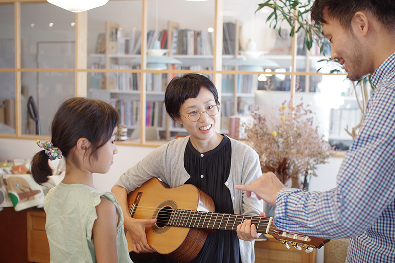 title: Kazuo Mizutani “Classical Guitar Concert”｜2018.8.10 | Page No,211 | No.5 | sync-furniture | 株式会社 SYNC | 福岡県 家具工房 | オーダーメイドキッチン