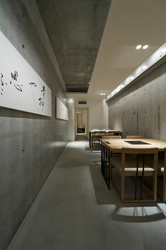 title: SHOP｜博多水炊き  とり田 | Page No,31 | No.10 | sync-furniture | 株式会社 SYNC | 福岡県 家具工房 | オーダーメイドキッチン