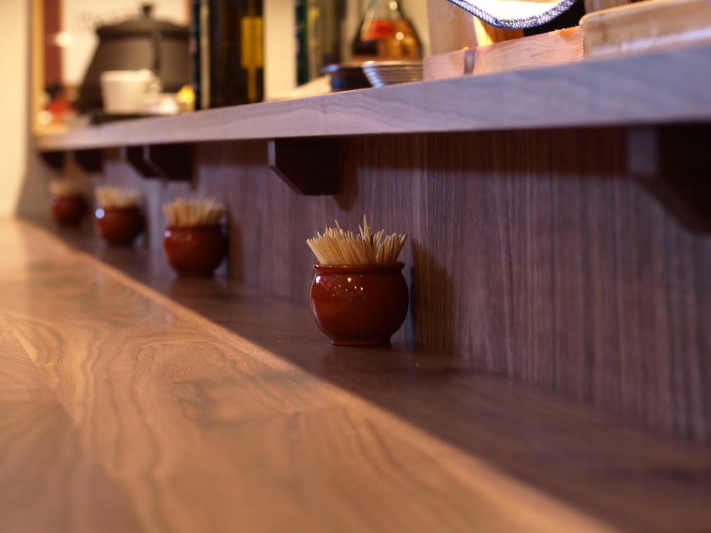 title: SHOP|八幡バル 8 | Page No,9 | No.4 | sync-furniture | 株式会社 SYNC | 福岡県 家具工房 | オーダーメイドキッチン