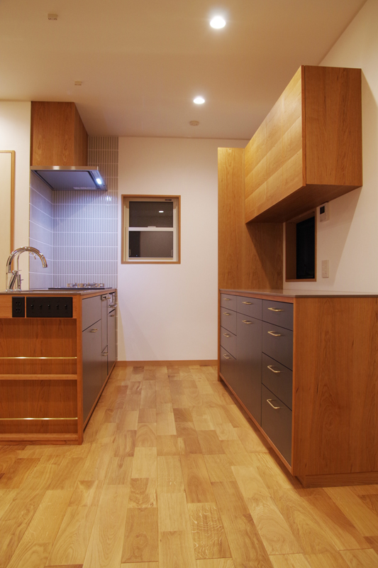 title: HOUSE 52 | Page No,55 | No.5 | sync-furniture | 株式会社 SYNC | 福岡県 家具工房 | オーダーメイドキッチン