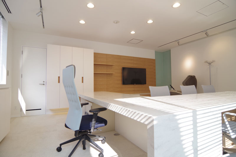 title: V-OFFICE | Page No,70 | No.3 | sync-furniture | 株式会社 SYNC | 福岡県 家具工房 | オーダーメイドキッチン