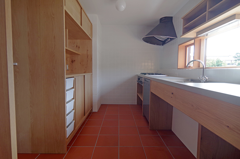 title: HOUSE 69 | Page No,76 | No.2 | sync-furniture | 株式会社 SYNC | 福岡県 家具工房 | オーダーメイドキッチン