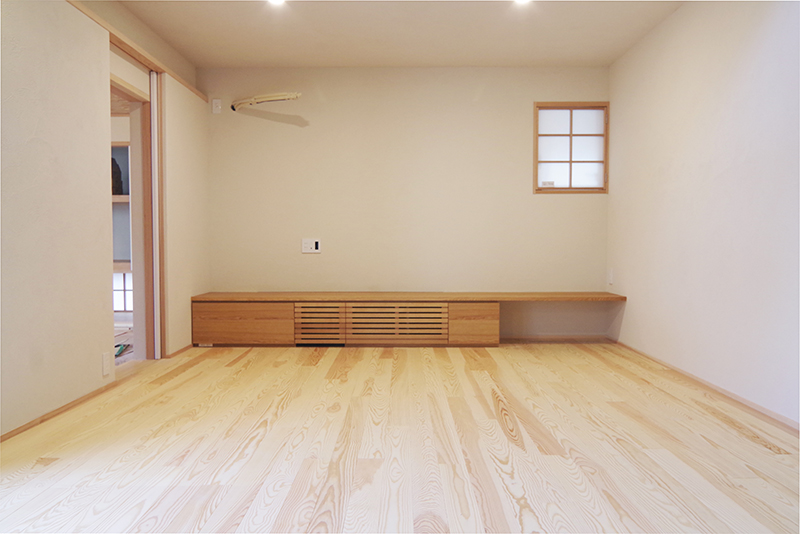 title: HOUSE 68 | Page No,75 | No.8 | sync-furniture | 株式会社 SYNC | 福岡県 家具工房 | オーダーメイドキッチン
