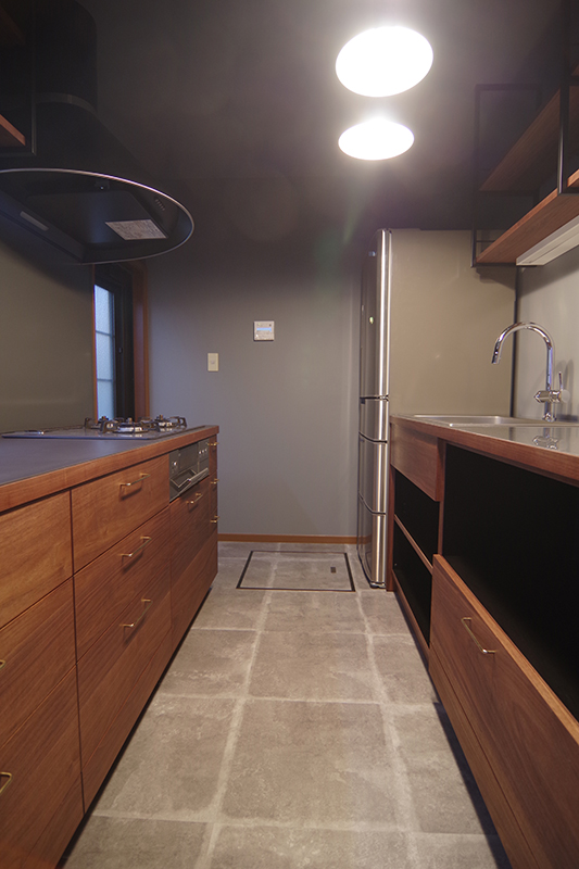 title: HOUSE 73 | Page No,80 | No.4 | sync-furniture | 株式会社 SYNC | 福岡県 家具工房 | オーダーメイドキッチン