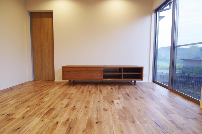 title: HOUSE 77 | Page No,84 | No.11 | sync-furniture | 株式会社 SYNC | 福岡県 家具工房 | オーダーメイドキッチン