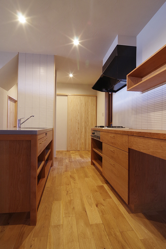 title: HOUSE 80 | Page No,87 | No.3 | sync-furniture | 株式会社 SYNC | 福岡県 家具工房 | オーダーメイドキッチン