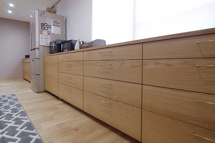 title: HOUSE 83 | Page No,90 | No.2 | sync-furniture | 株式会社 SYNC | 福岡県 家具工房 | オーダーメイドキッチン