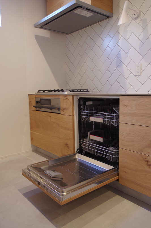 title: HOUSE 87 | Page No,94 | No.5 | sync-furniture | 株式会社 SYNC | 福岡県 家具工房 | オーダーメイドキッチン