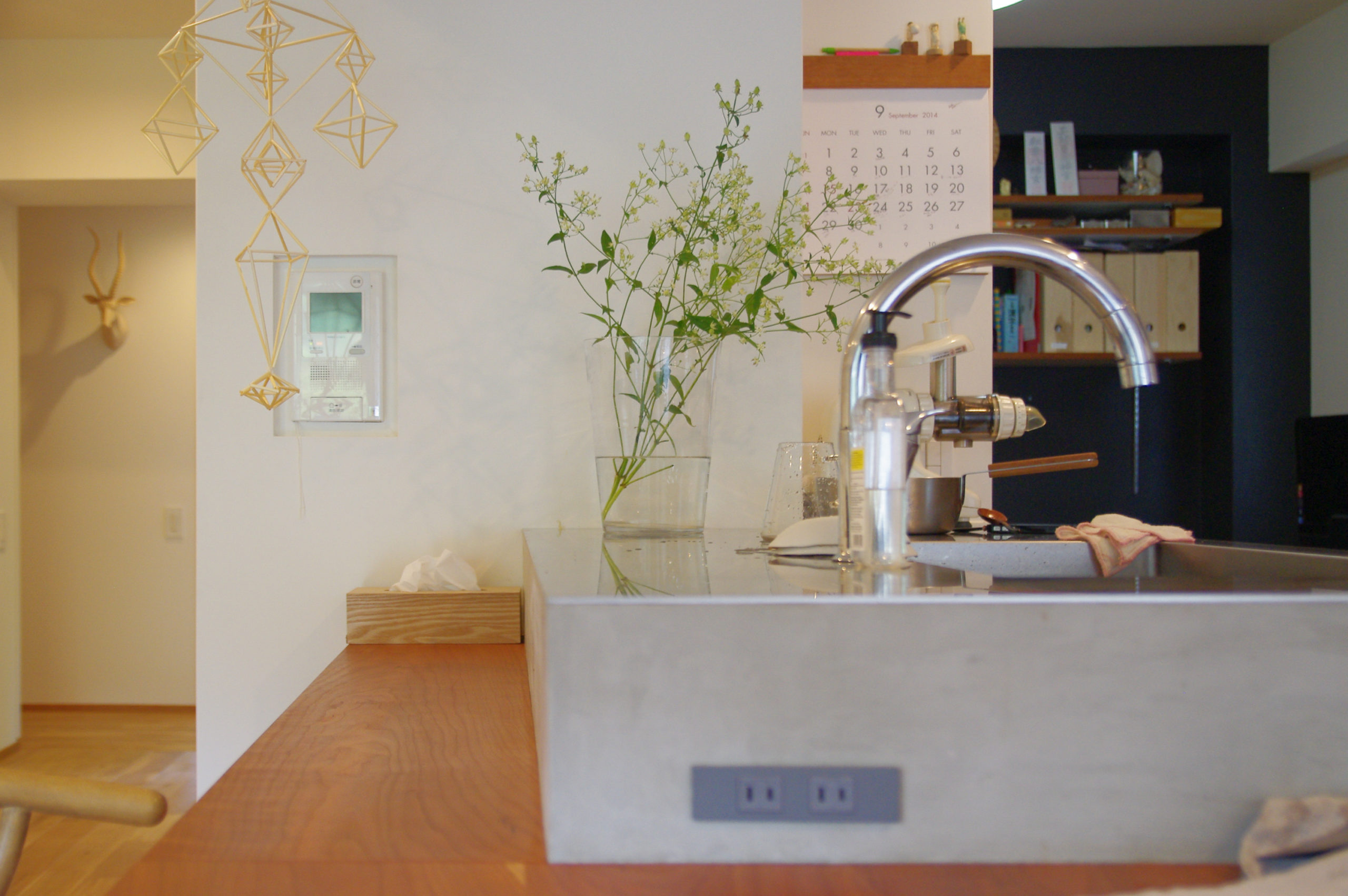 title: RENOVATION 02｜マンション | Page No,91 | No.18 | sync-furniture | 株式会社 SYNC | 福岡県 家具工房 | オーダーメイドキッチン