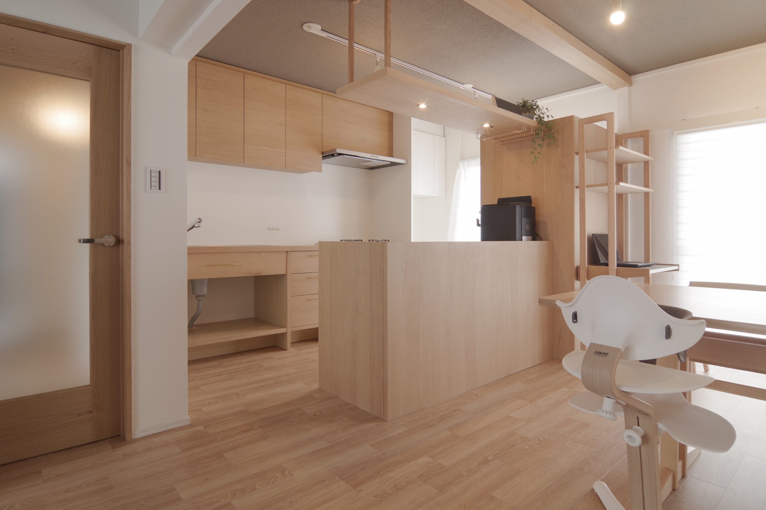 title: RENOVATION 04｜マンション | Page No,117 | No.1 | sync-furniture | 株式会社 SYNC | 福岡県 家具工房 | オーダーメイドキッチン