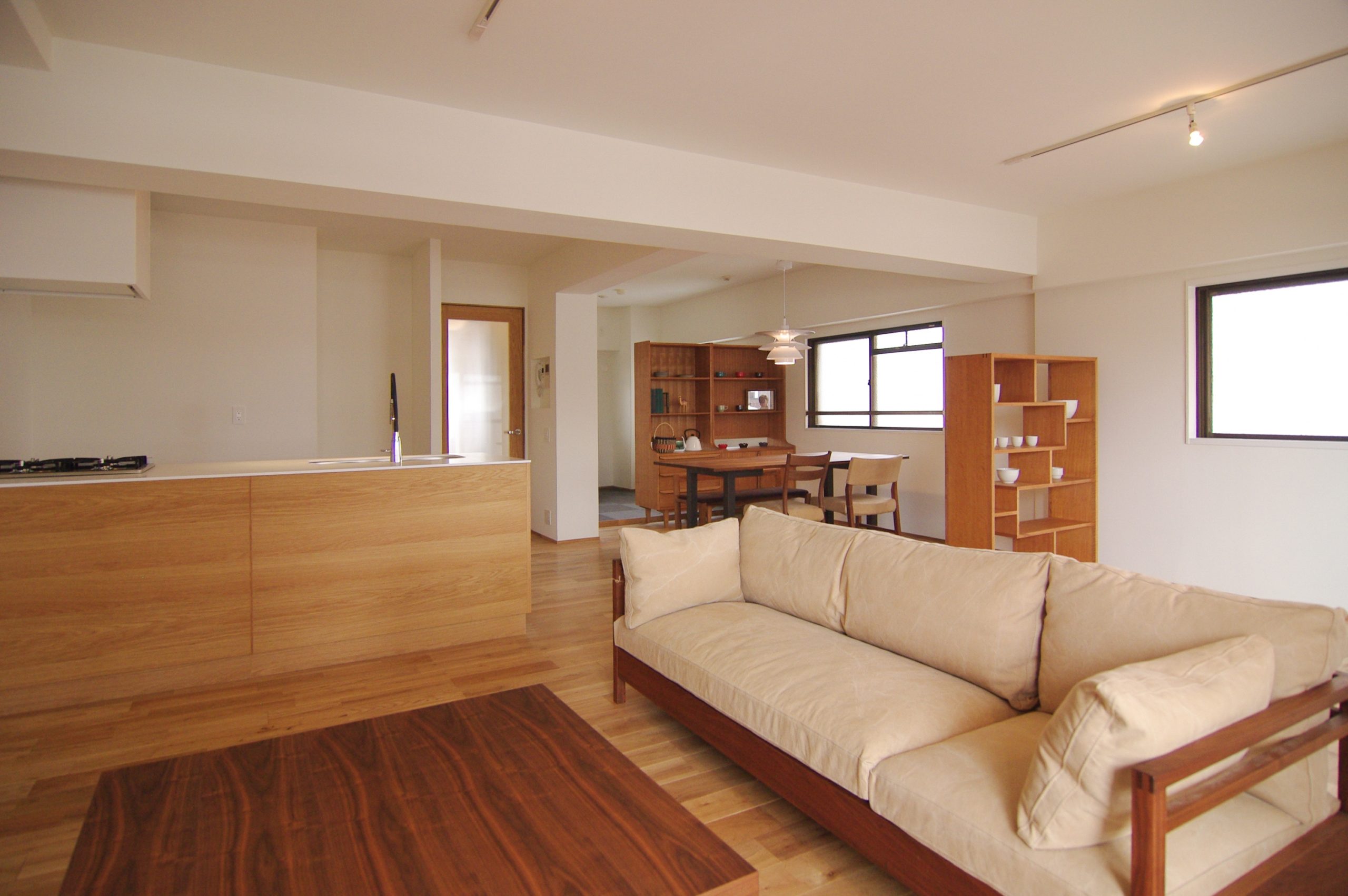 title: RENOVATION 03｜マンション | Page No,116 | No.28 | sync-furniture | 株式会社 SYNC | 福岡県 家具工房 | オーダーメイドキッチン