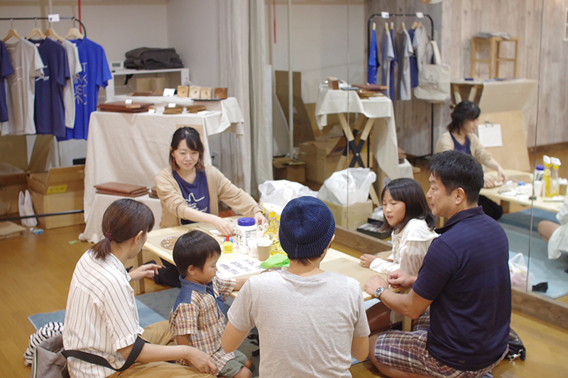 title: おんが駅前にあつマルシェ “時計づくりWS”｜2018.9.9 | Page No,223 | No.5 | sync-furniture | 株式会社 SYNC | 福岡県 家具工房 | オーダーメイドキッチン