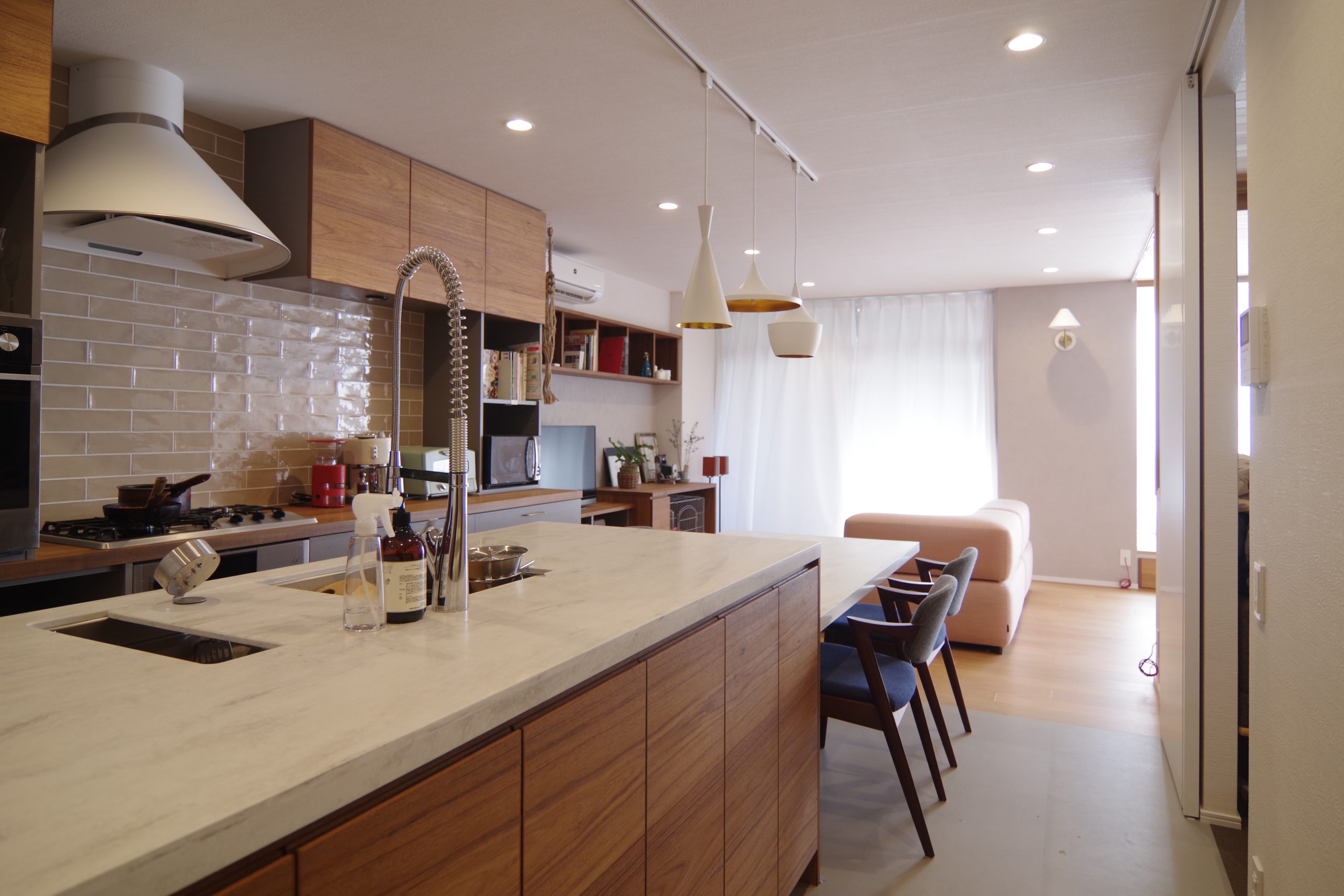 title: RENOVATION 07｜マンション | Page No,232 | No.17 | sync-furniture | 株式会社 SYNC | 福岡県 家具工房 | オーダーメイドキッチン