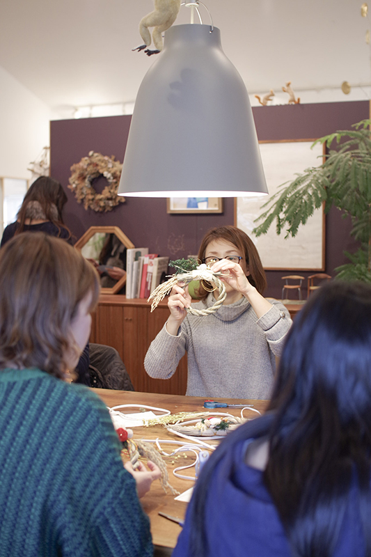 title: sawafu “しめ縄WS”｜2018.12.15 | Page No,243 | No.7 | sync-furniture | 株式会社 SYNC | 福岡県 家具工房 | オーダーメイドキッチン