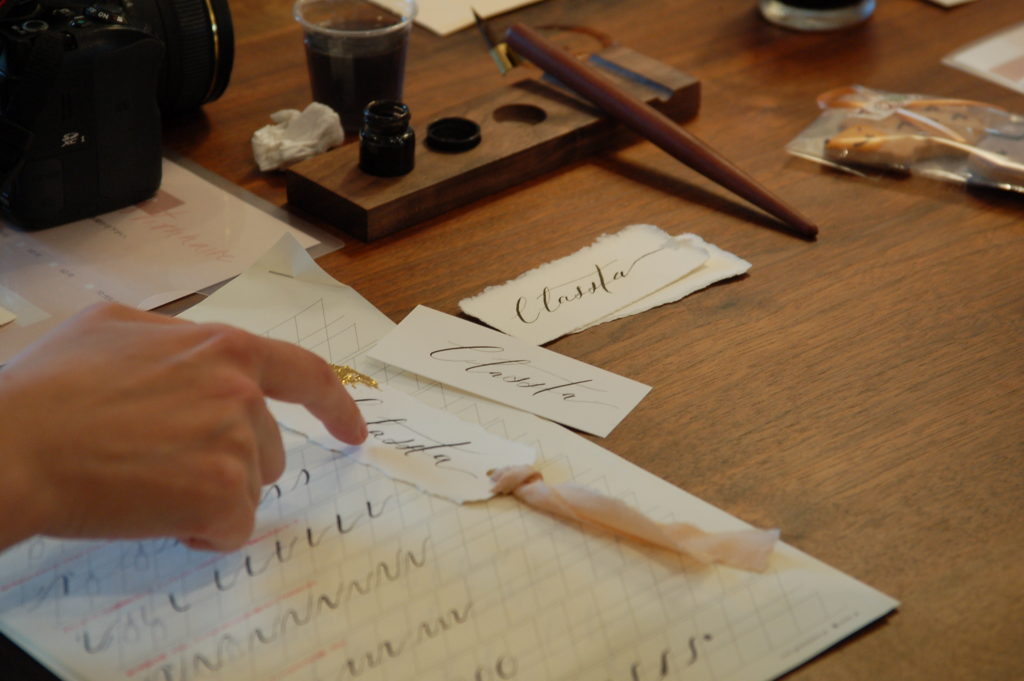 title: GARDEN LETTER “モダンカリグラフィーWS”｜2019.8.24 | Page No,325 | No.8 | sync-furniture | 株式会社 SYNC | 福岡県 家具工房 | オーダーメイドキッチン