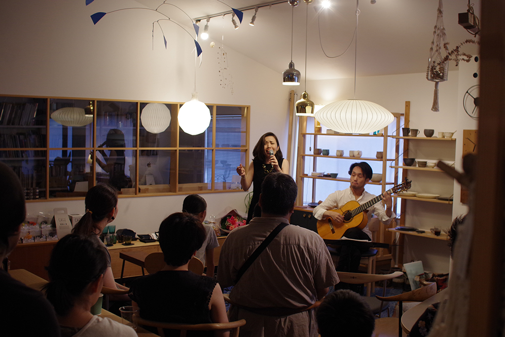 title: nobuyo×Kazuo Mizutani “JAZZ CLASSTA”｜2019.8.9 | Page No,319 | No.1 | sync-furniture | 株式会社 SYNC | 福岡県 家具工房 | オーダーメイドキッチン